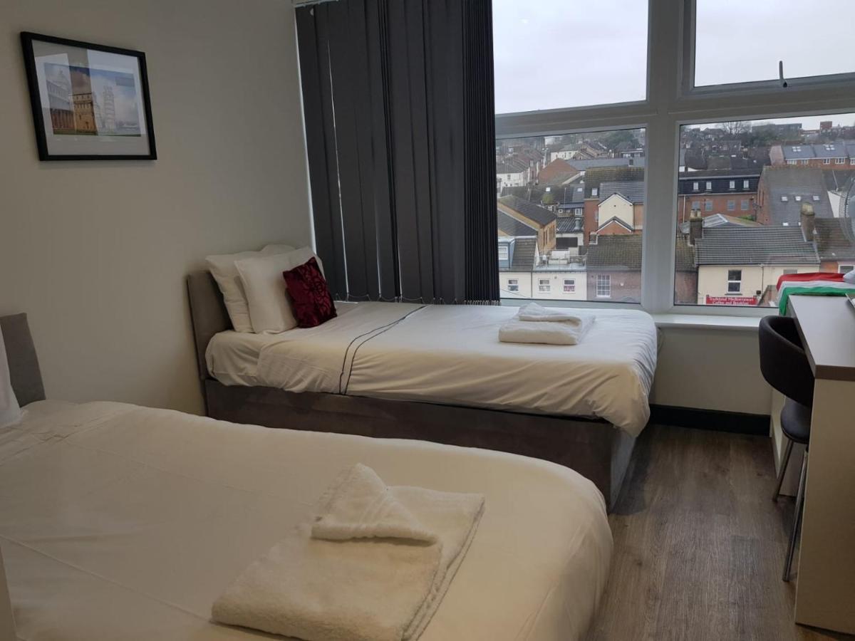 Peace Apartments - Luton 外观 照片